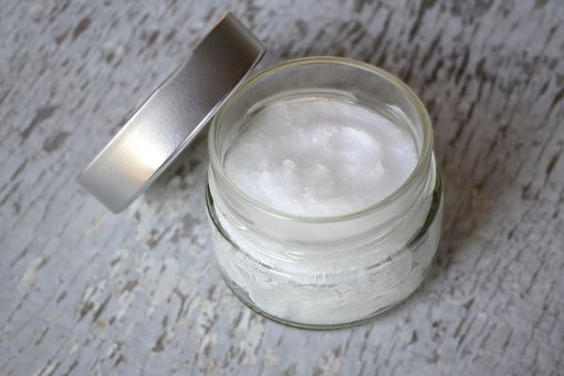 diy body scrub coconut oil